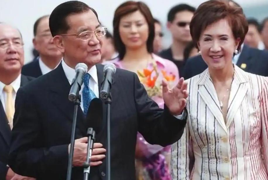 为什么国民党主席访陆，必去中山陵？郑丽文此行藏着大讲究。

四月八号，郑丽文率领