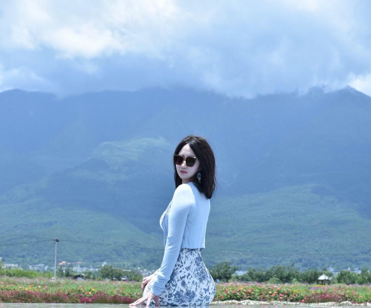 夜深难眠 思绪满载…