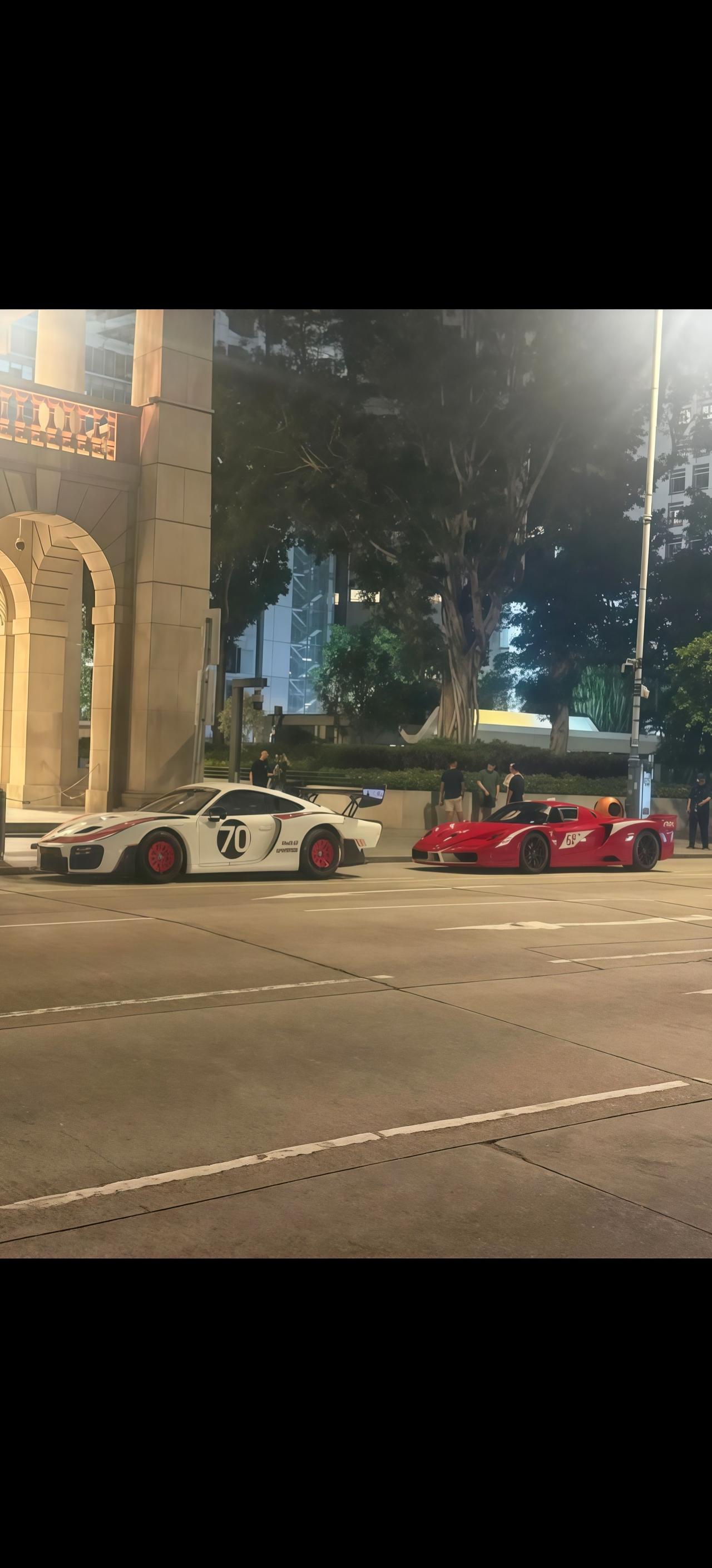 香港中环深夜惊现两台狠货保时捷935 法拉利fxx ferrari 顶级超跑
