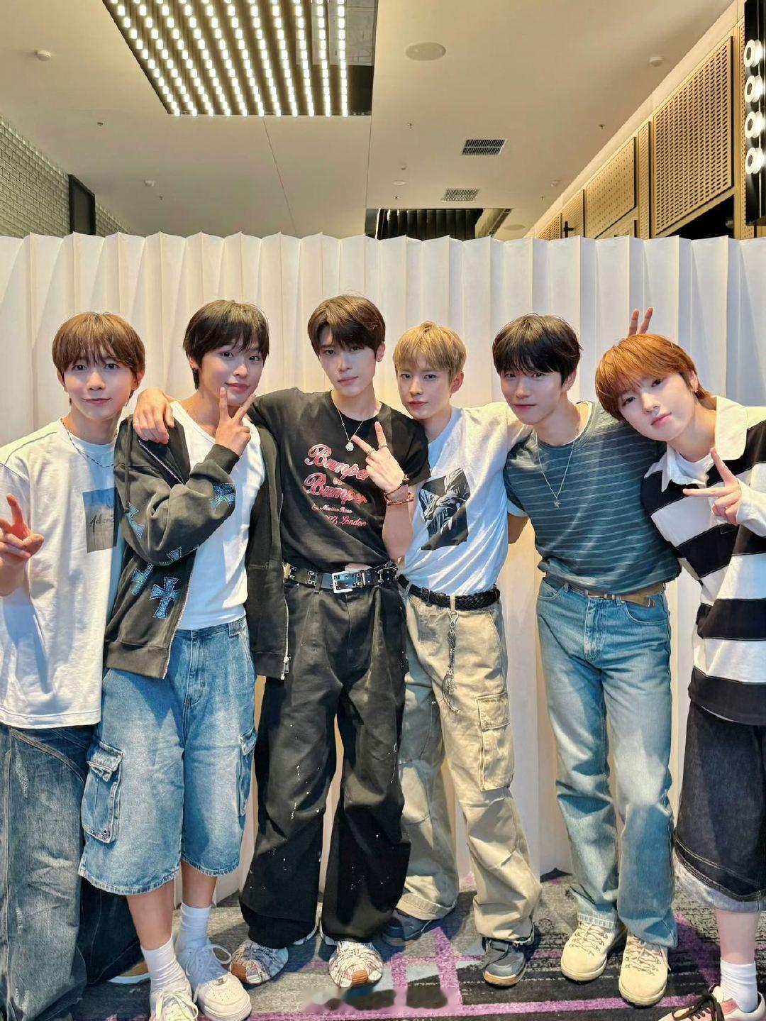 NCTWISH喜欢的中国歌手是张艺兴 NCTWISH提到张艺兴眼睛一亮又一亮看完