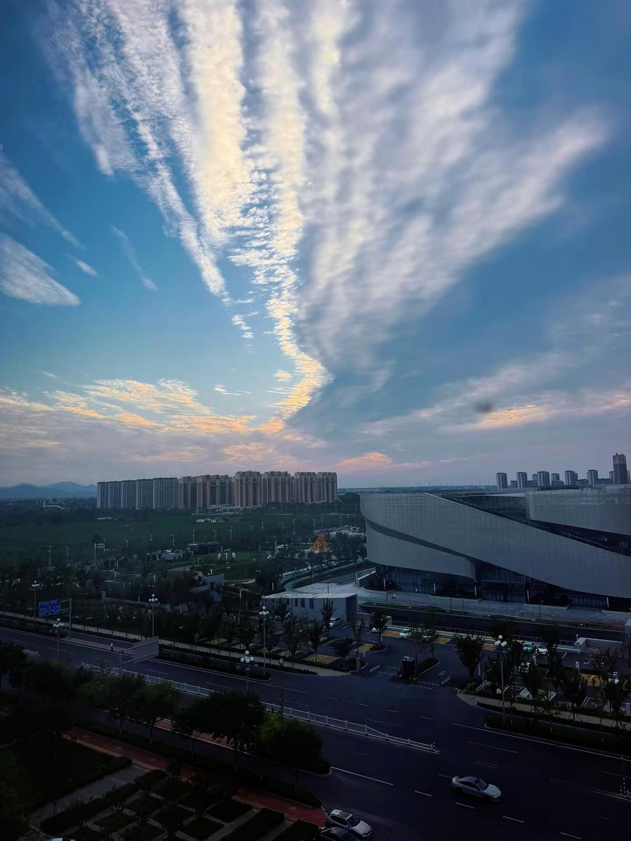 人生南北多歧路 君向潇湘我向秦！