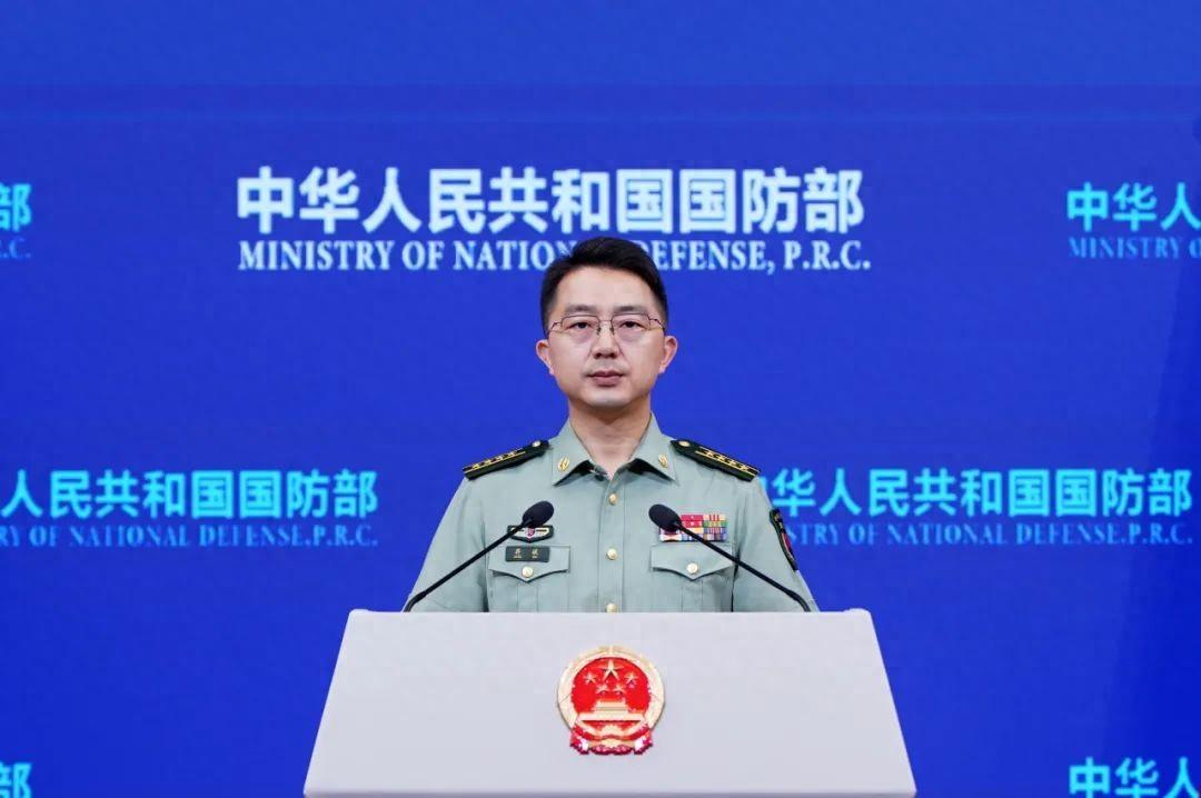 这才叫“公道自在人心”，外国船只为了预防被袭击悬挂中国国旗

有外媒报道，近期有