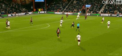 【早报】冠军相？阿森纳客场摘樱桃！英超】伯恩茅斯2比3阿森纳▼ 精彩进球：第71