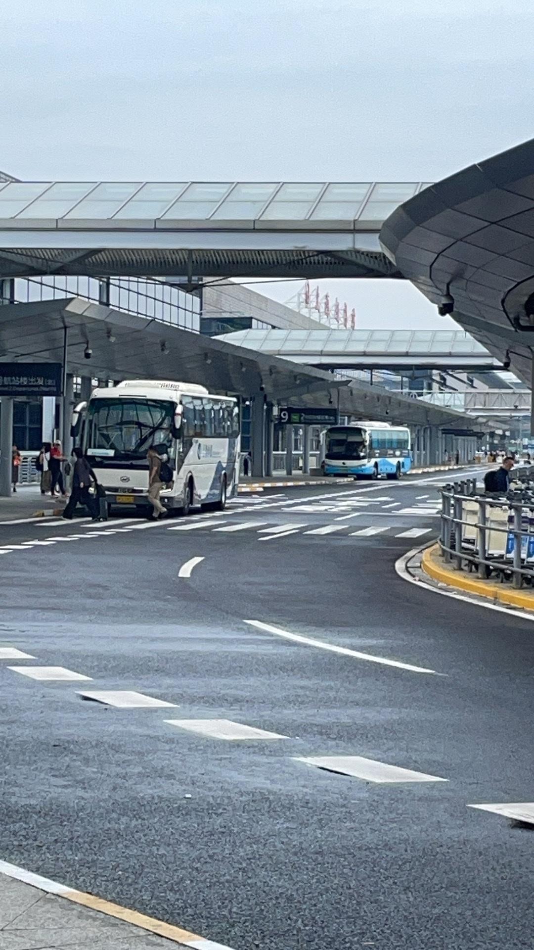 7月19日晚间，中国国新、中国诚通两大央企发布公告，合计拿出超600亿资金增持A
