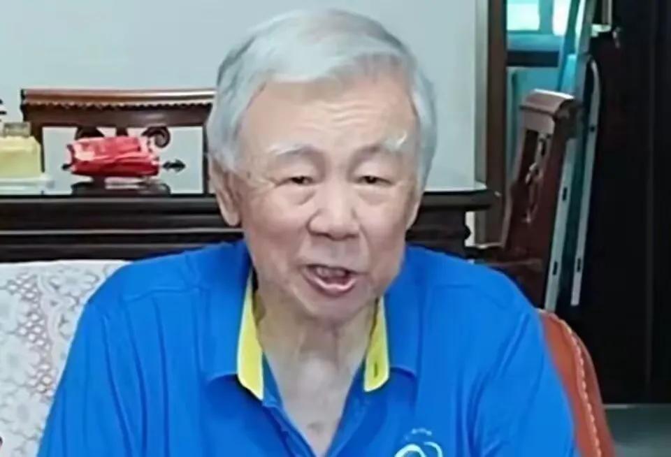 女排教父袁伟民近况，为所有中老年朋友敲响了警钟。2026年7月，在北京一处极其平