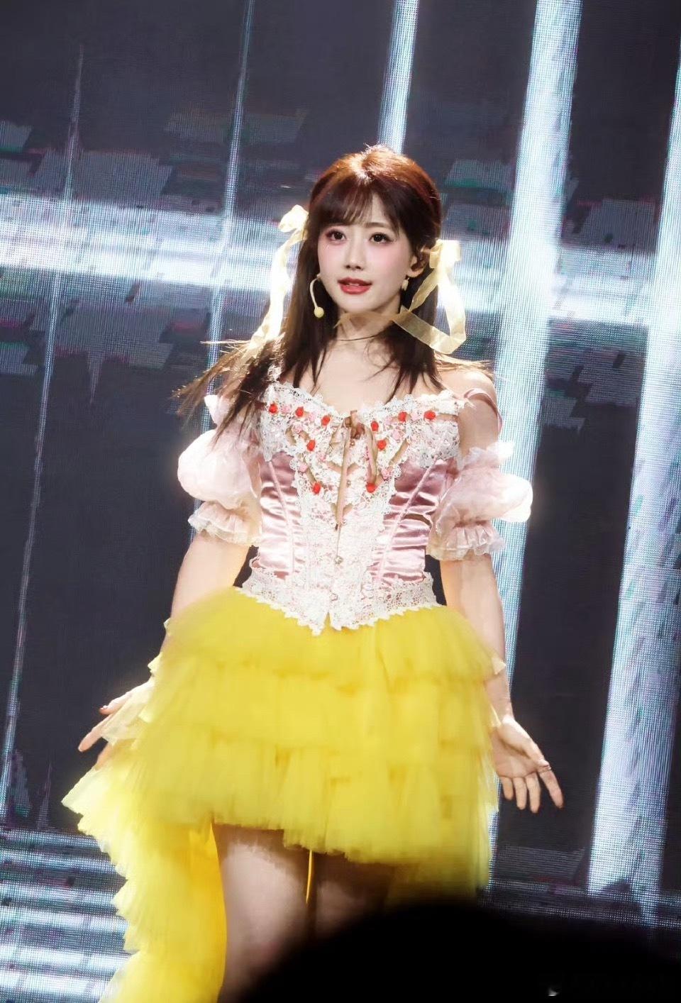 李艺彤 气死我了哈哈 