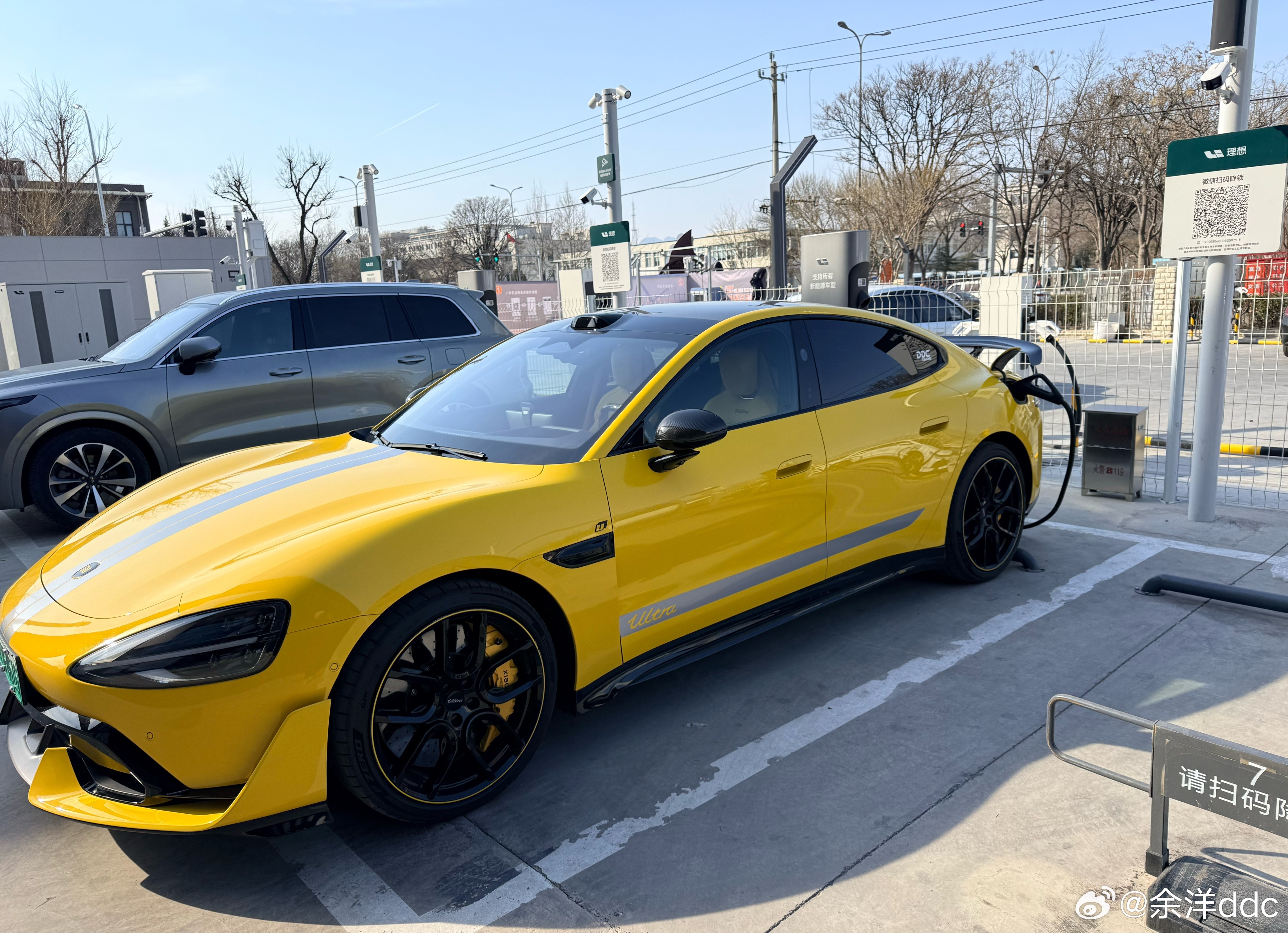 理想的充电站确实稳定还快，小米su7u在理想4c充电基本全程200+kw 