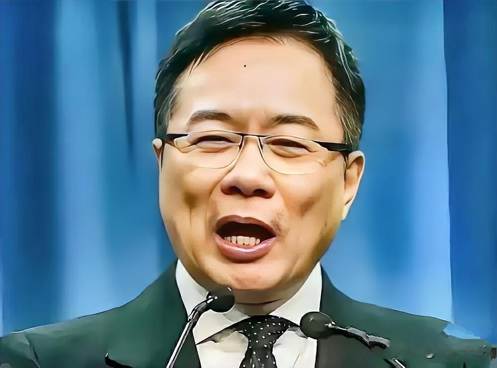 74岁的蔡正元，
戴电子脚镣仍谈统一！
3年半刑期已定，却拒向民进党低头。
 