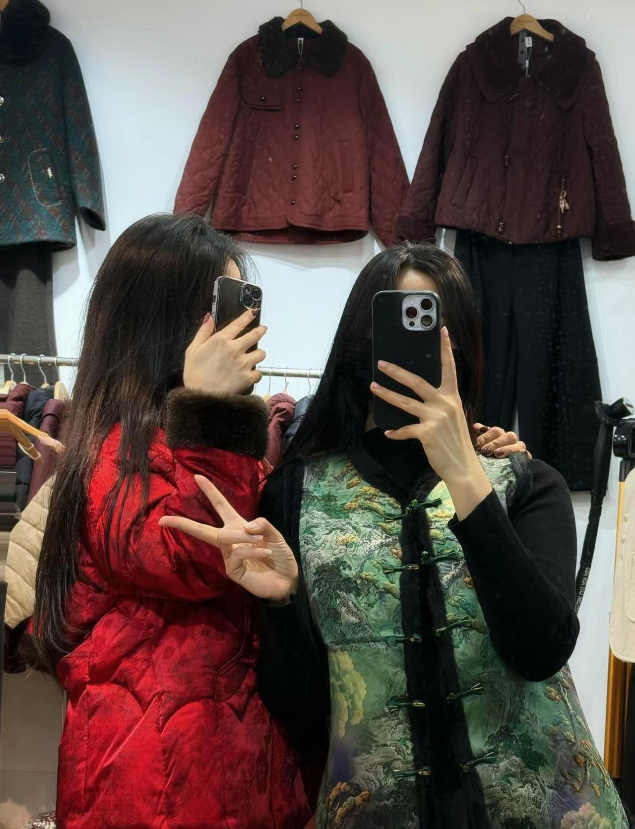 过了十八、就是不能穿的太幼稚，土到极致就是潮大花轿 张艺兴大花轿 春节战袍