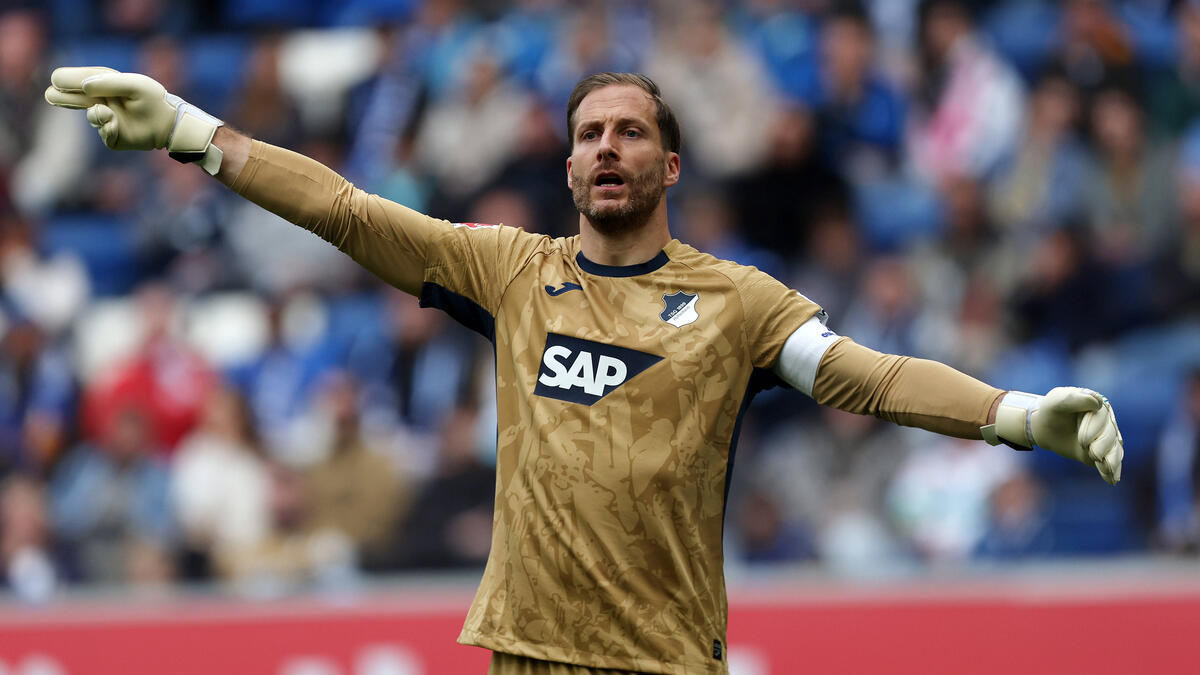 鲍曼被问及下赛季可能转会拜仁慕尼黑：“哇，我还没考虑过这个问题。以后我会考虑的—