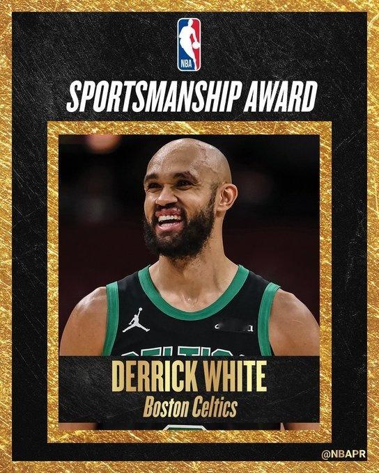 德里克-怀特荣获本赛季体育道德风尚奖🤝马刺球员巴恩斯此前入选了候选名单超话创作