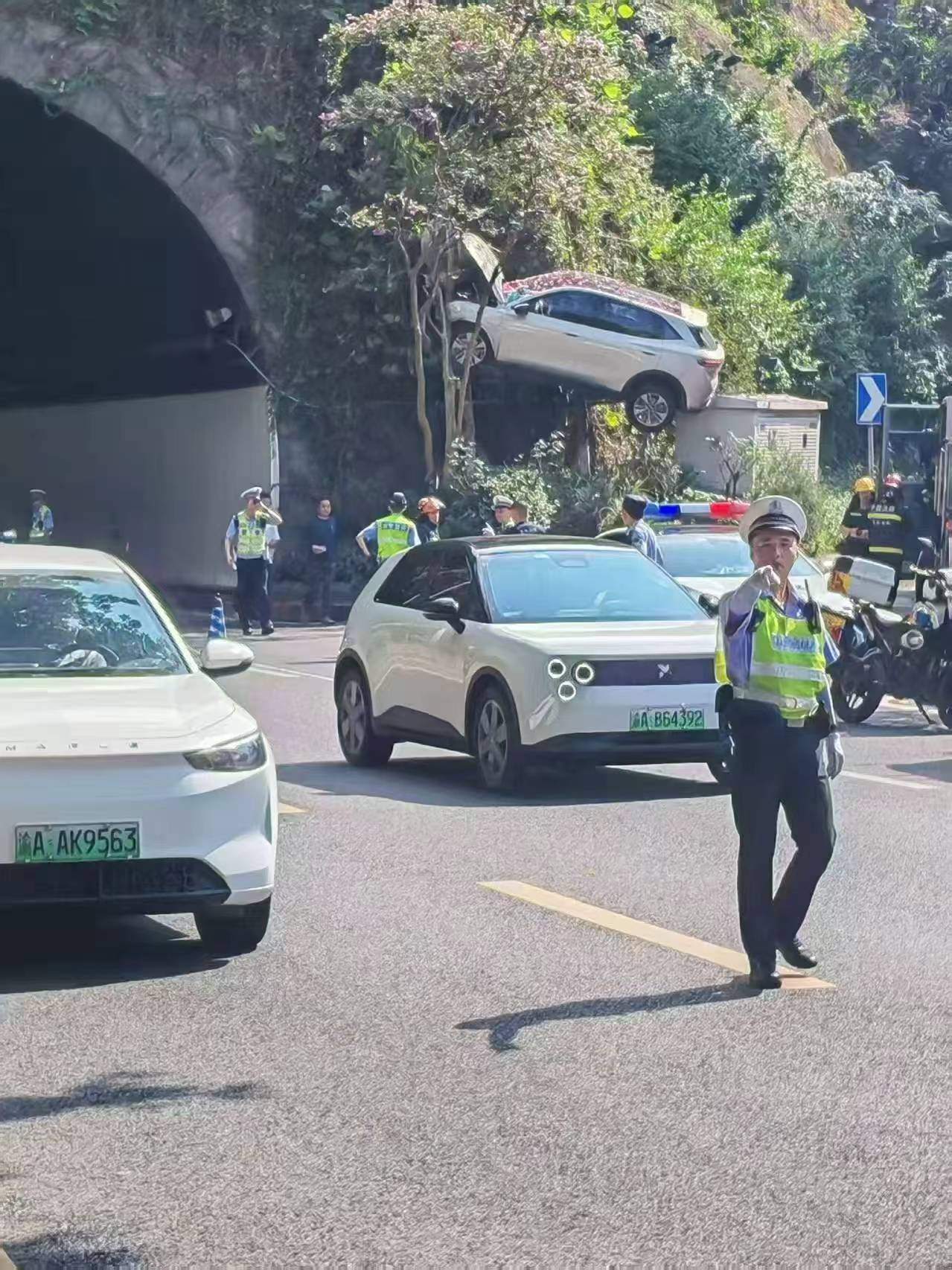 这小车气场十足新能源汽车大v聊车新能源汽车﻿