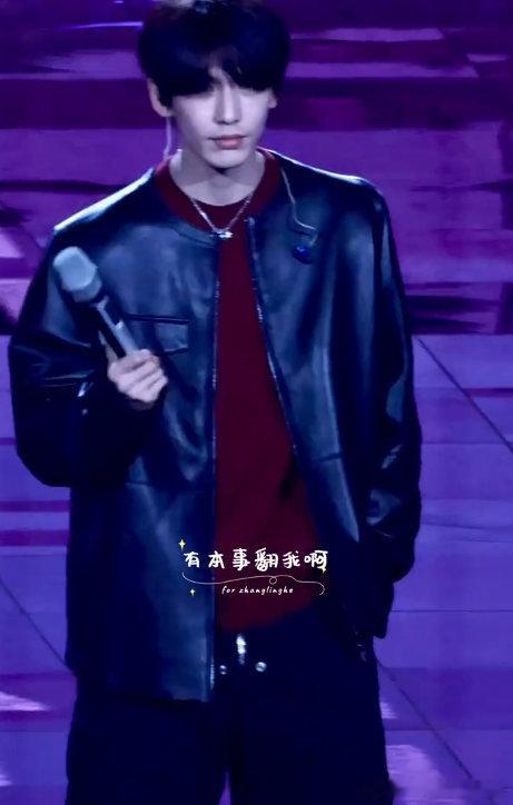 跨年晚会彩排的男明星们跨年晚会彩排的男明星们 