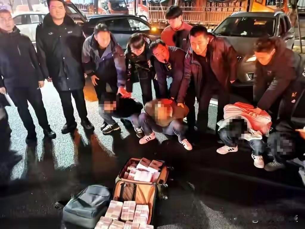 胆子太大了！没想到春节期间会发生这种大。
开始看新闻以为是泰国，仔细一看是泰州海