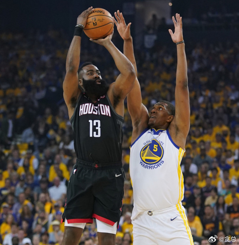 近日，前NBA球员尼克·杨在《Bleacher Report》节目中，谈到了18