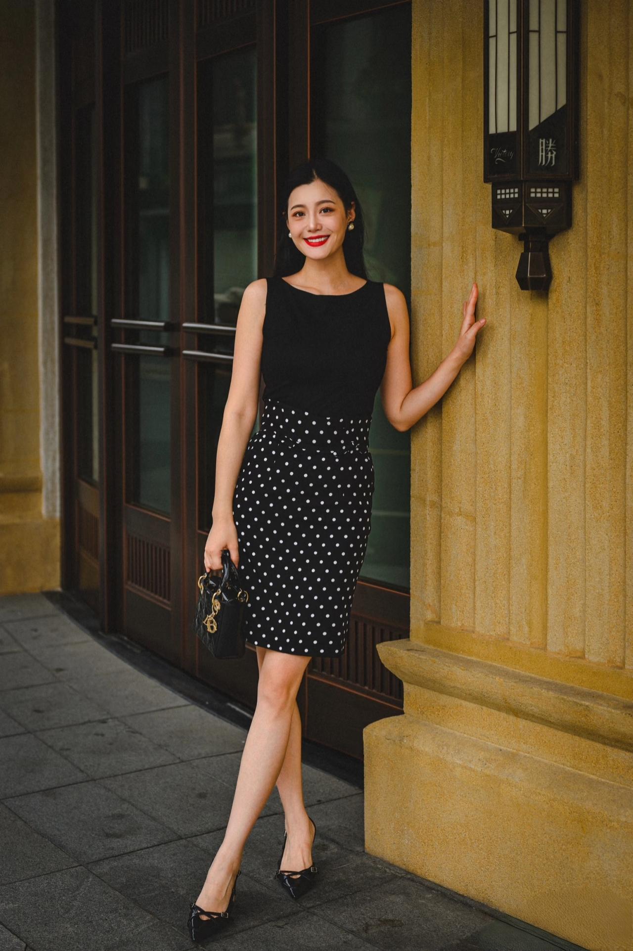 女人，是美貌重要，还是气质重要美貌很重要，气质也非常重要，但是最重要的是好的人品