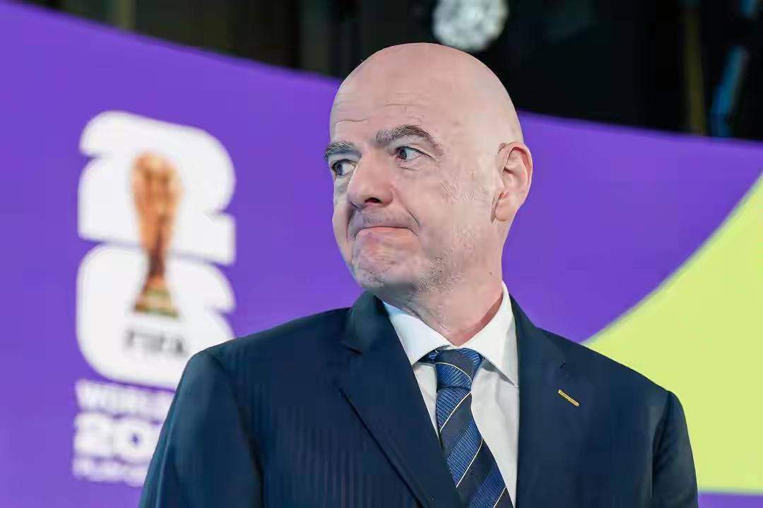 自作自受！堂堂国际足联主席，竟然混到要托关系找外国政要保饭碗，这剧情谁能想到？
