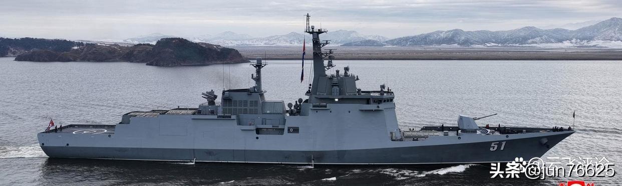 朝鲜军舰试射导弹，东亚再添一国拥有“盾”舰！
近日，朝鲜领导人视察了正在进行入役