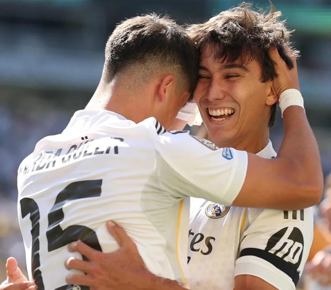 罗马诺消息，皇马不考虑在一月份外租马斯坦托诺，没有任何可能性。此外贡萨洛-加西亚