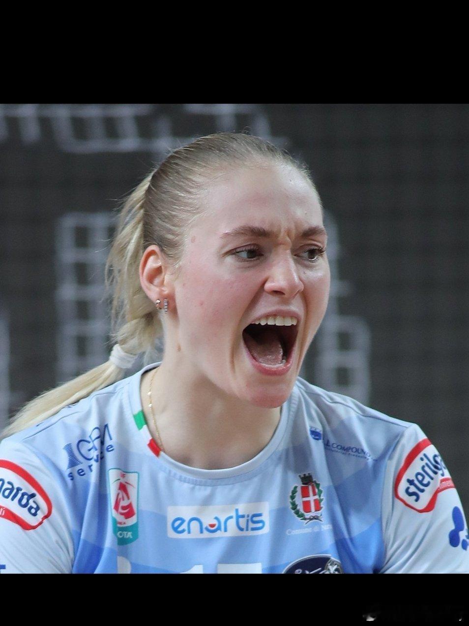 【女排欧冠】今夜将迎来八强附加赛首回合的焦点之争，两支来自意大利的球队不死不休，