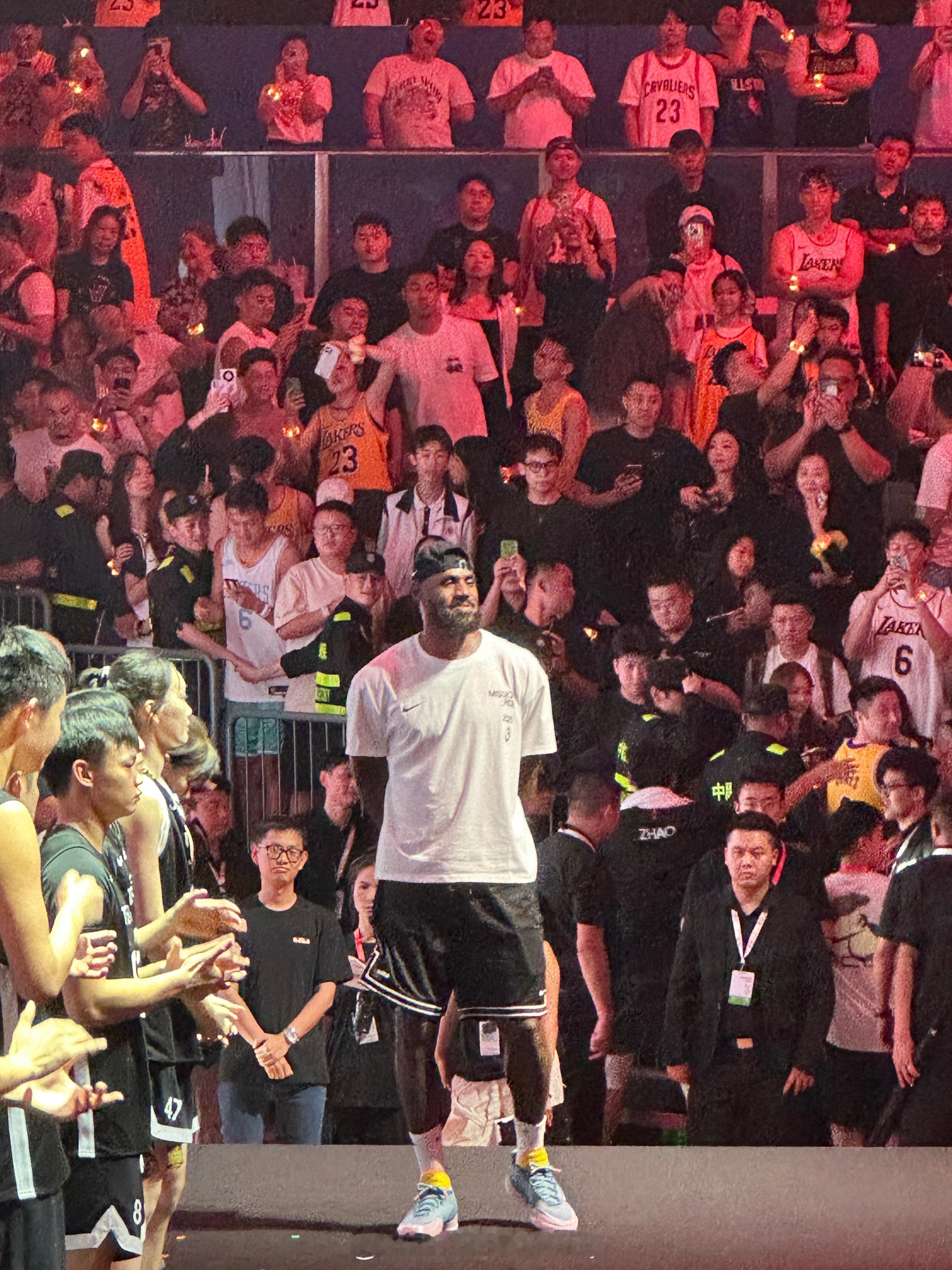 持续为爱疯狂❤️感谢这个夏天有你在！狠幸福🥰👑FOREVERKING 詹姆斯