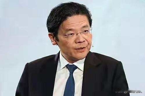 网络是有记忆的，
黄循财又改口了，
2月15日，新加坡总理黄循财发文称，日本给新