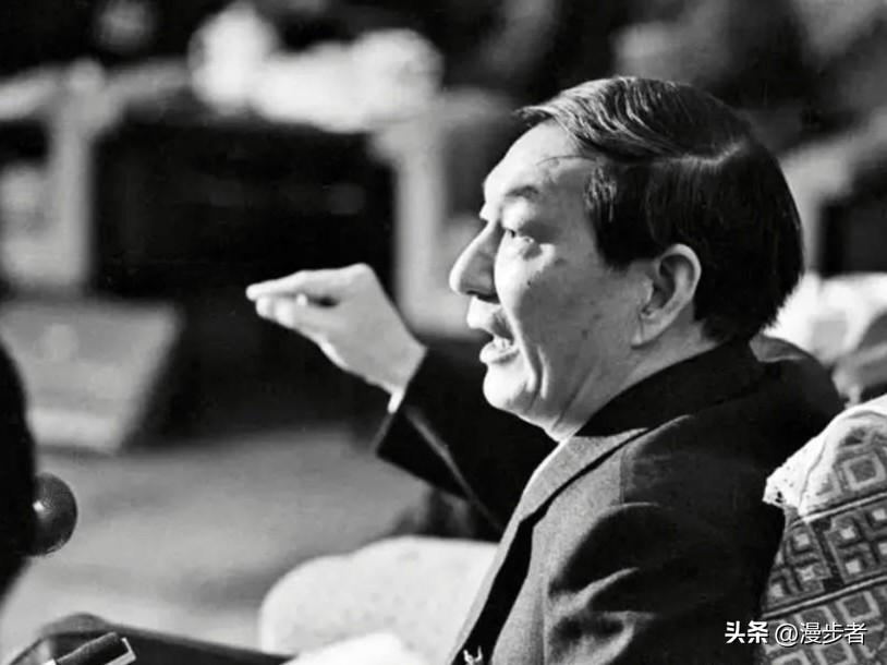 缅怀朱公，缅怀那个“有观点、有主张、有干劲、有魄力又懂经济的难得的干才”。

从