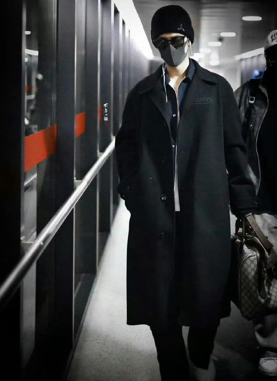 4月29号

我孩子就是非常优秀啊🤓
左看也优秀👈🏻右看也优秀👉🏻上看