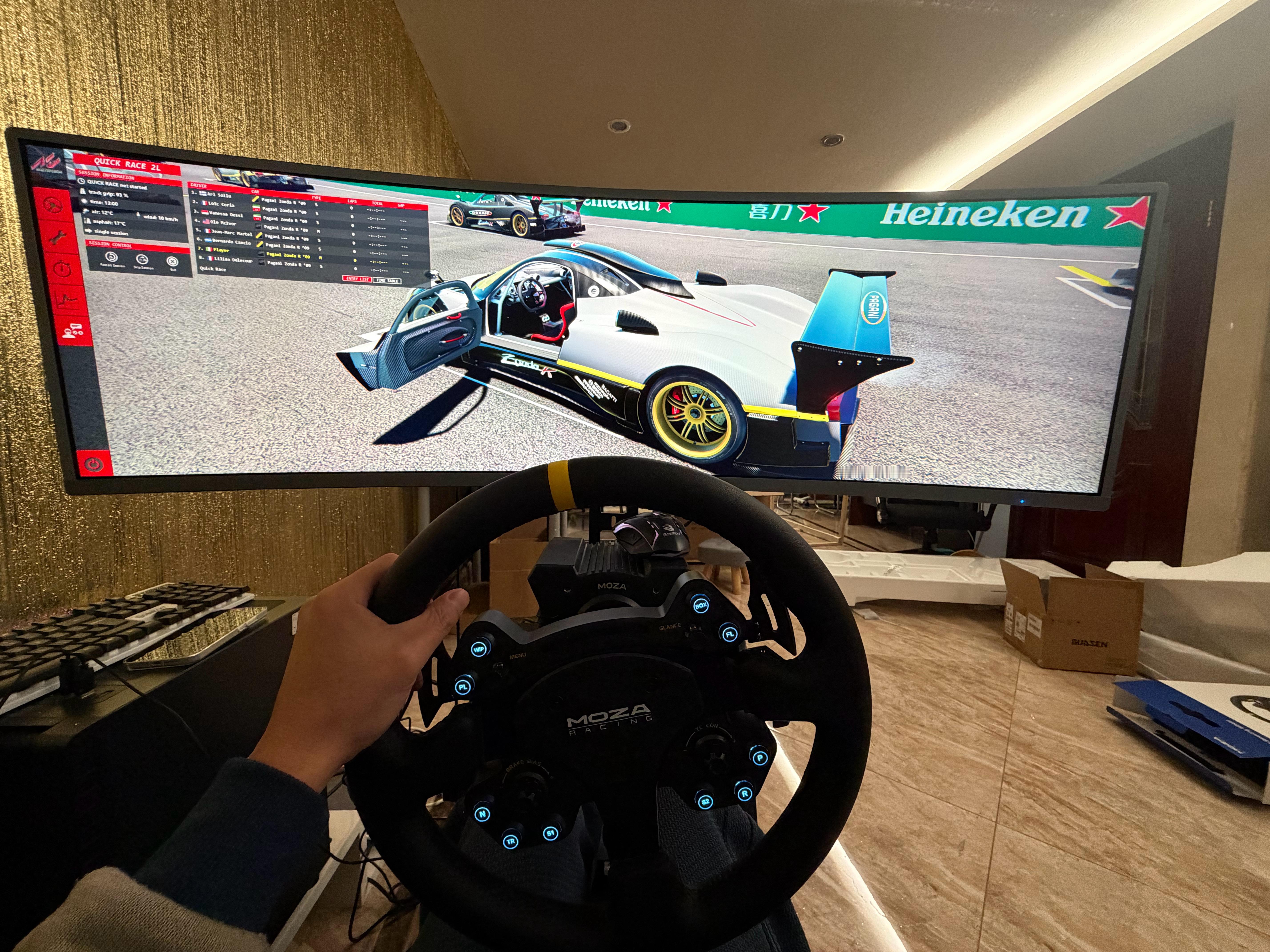 小李飞车 玩赛车模拟器居然玩到了凌晨两点，太爽了，男人的快乐如此简单[嘻嘻][嘻