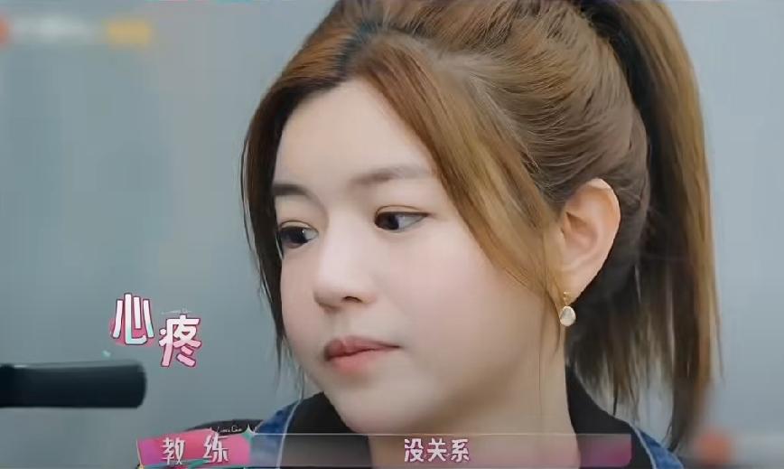 陈妍希说家里缺一个给儿子立规矩的人，她和妈妈都是比较宠小孩的人，所以导致她儿子小