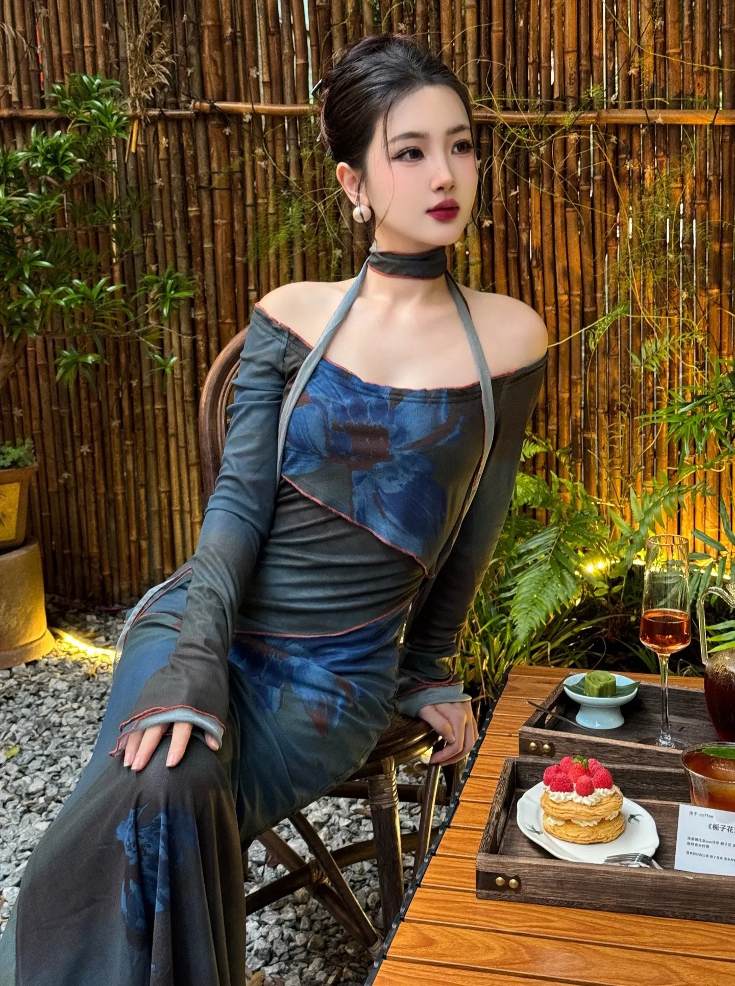 有人说你菀菀类卿有人说你是他唯一的妻。