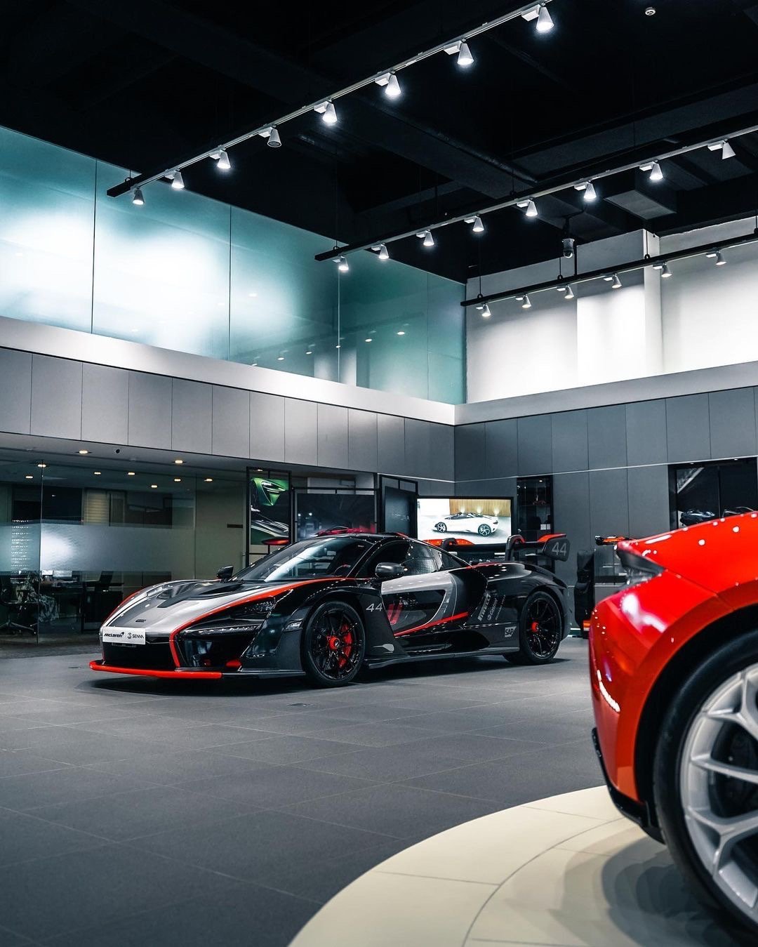 tim.autos｜The unique McLaren Senna MSO i