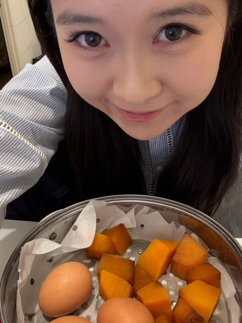 本人直播搭子 三个鸡蛋 