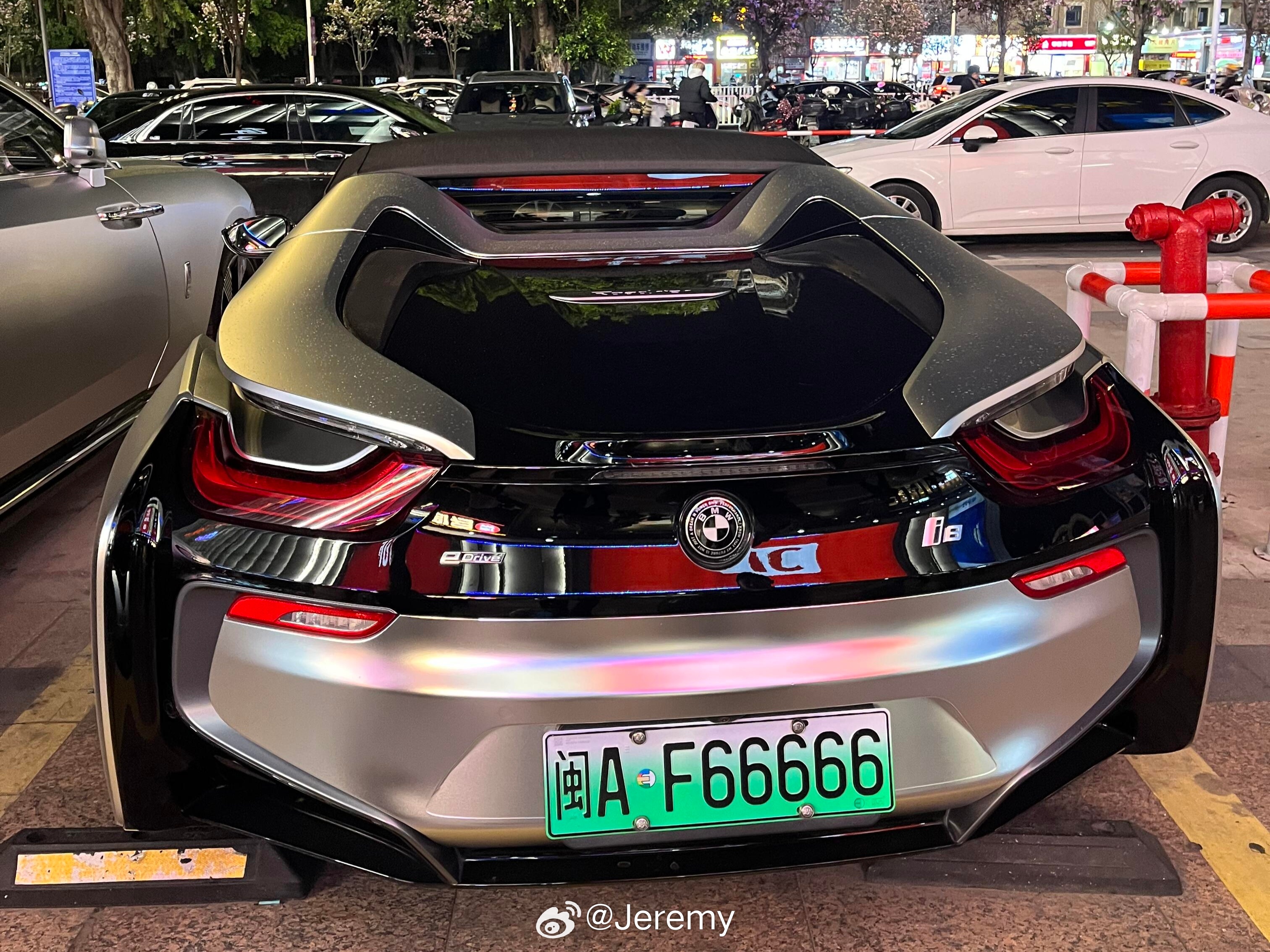 好车配好牌。宝马i8宝马