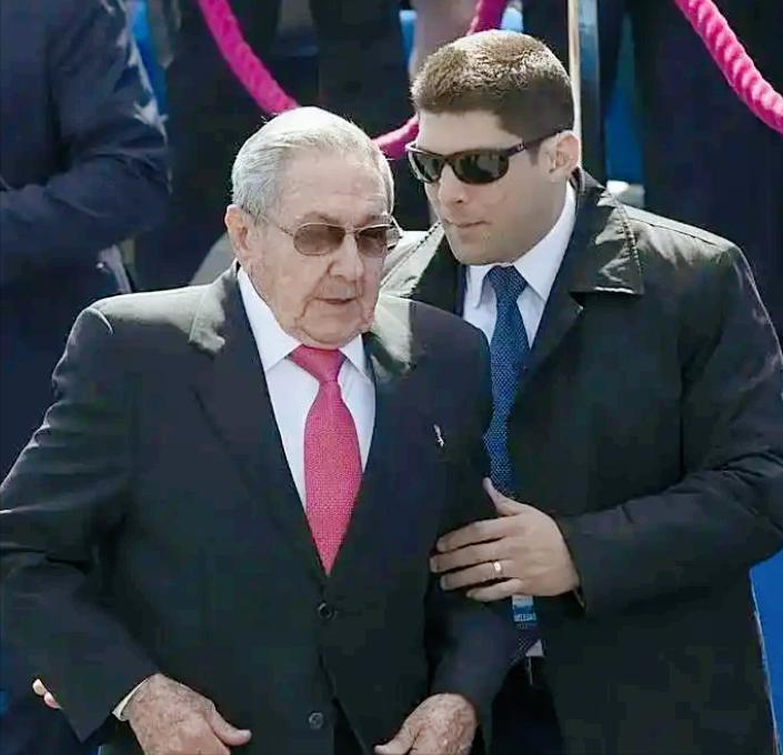 古巴政权更迭倒计时？最近出了个大新闻，前总统卡斯特罗的孙子，41岁的劳尔·吉列尔