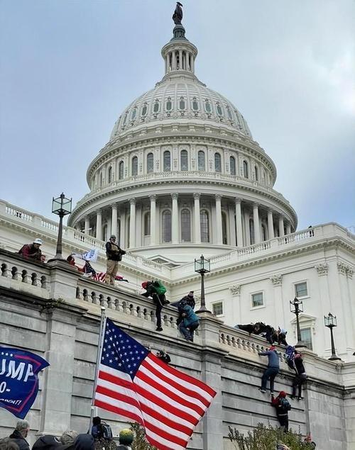 美国出手，伊朗跟着反击；美国暂停，伊朗也暂停，如果一直按照这种节奏持续下去，美国