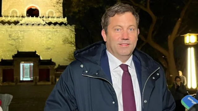 【替日本出头，新加坡没想到，德财长特意绕道，亲自上门给中国说好话】在中国待了4天