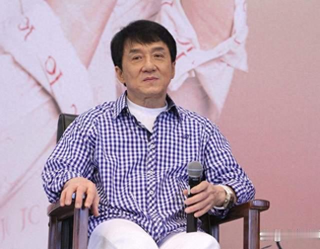 71岁成龙撕开半生秘密：脑子停不下来，反倒成就了他