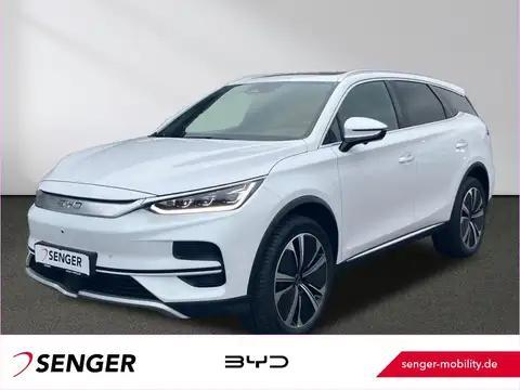 太令我震撼了！
比亚迪唐，在欧洲卖8万欧，合人民币64万，妥妥豪车啊，在国内也就