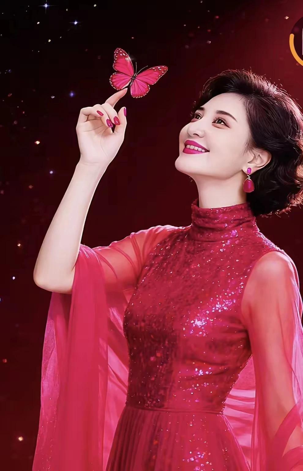 美
女人天生一枝花
人不慕仙只爱她
最是妩媚风姿韵
沉鱼落雁绽芳华。