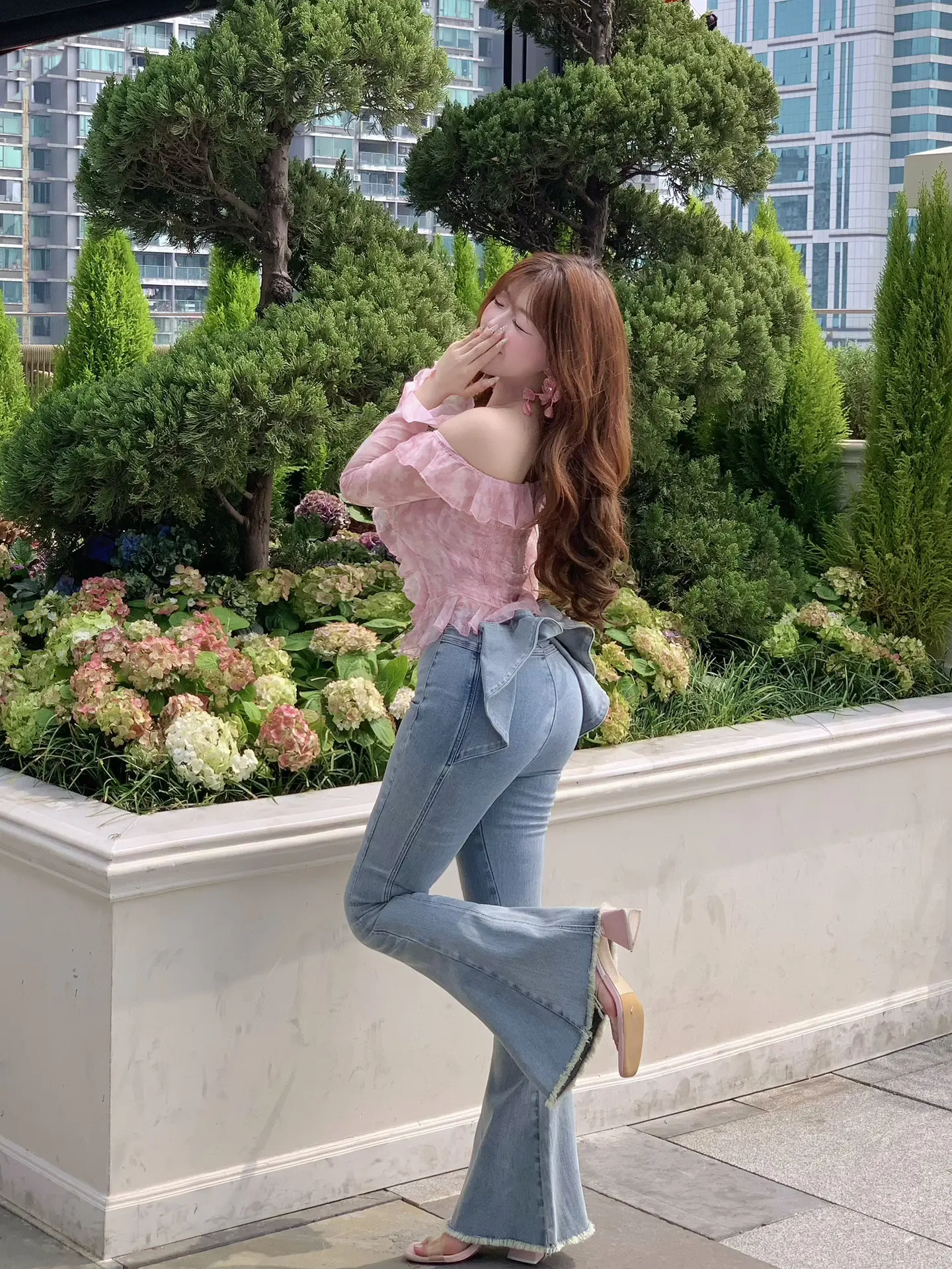 老婆们今天有事不播哟，明早十点见～