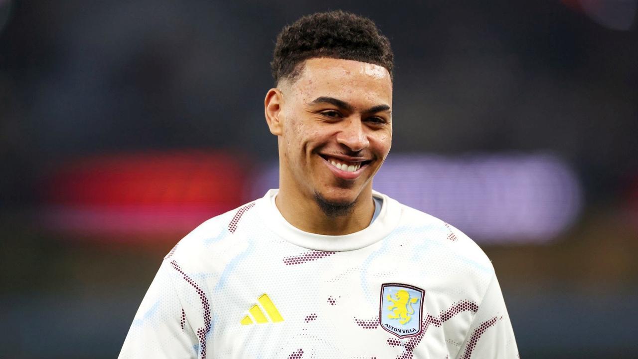 多支英超球队有意维拉前锋罗杰斯，维拉对他的估价超过8000万镑。
维拉此前与罗杰