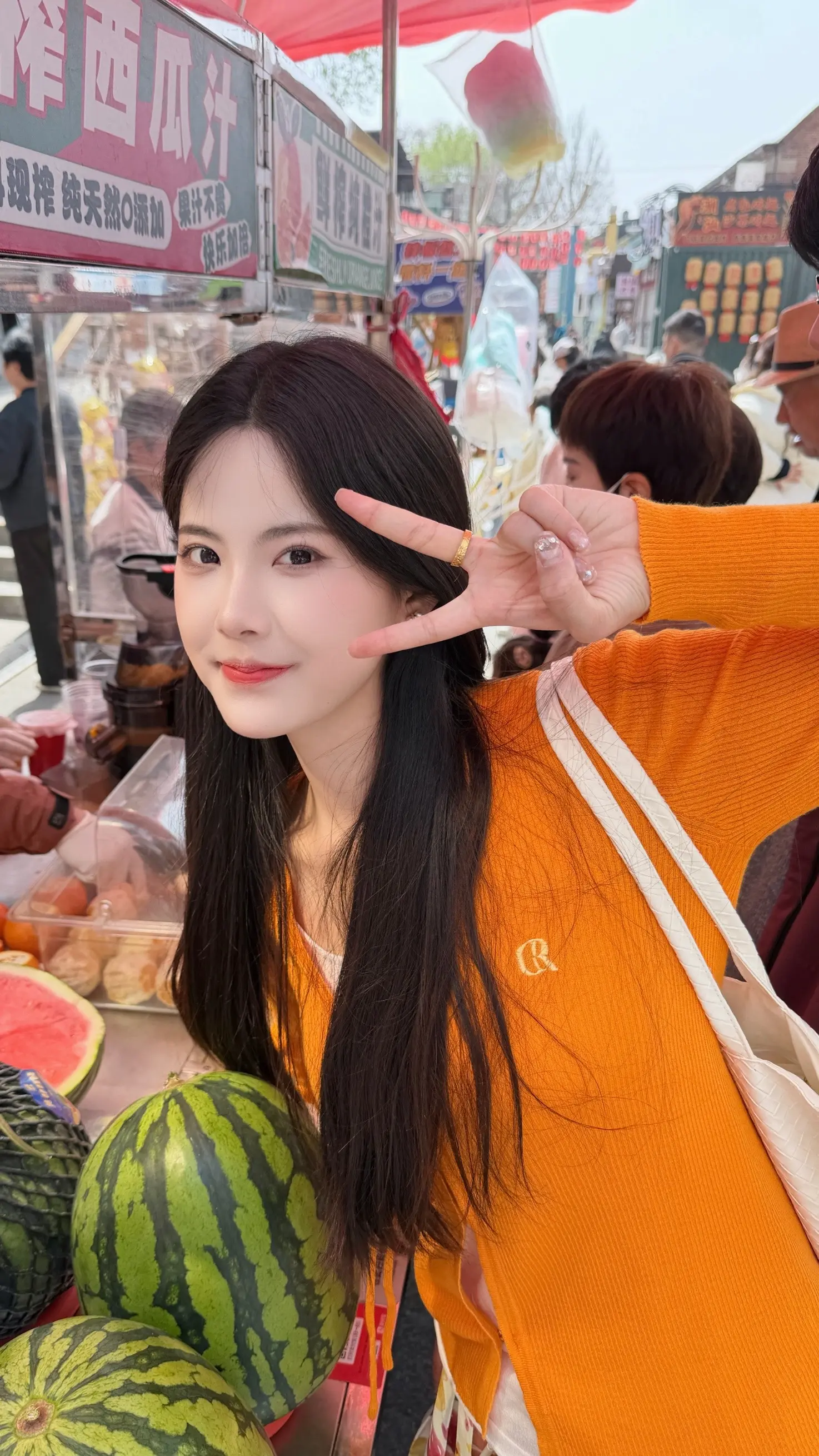 世界这么大 而我想落脚的地方只有你身边