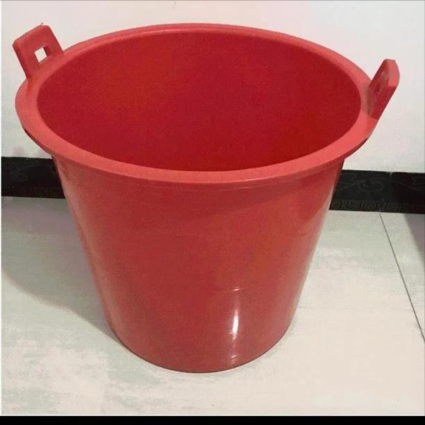 你能接受家里放尿桶吗？
冬天半夜起夜5次，80岁的公公嫌冷，把尿桶搬到卧室，还让