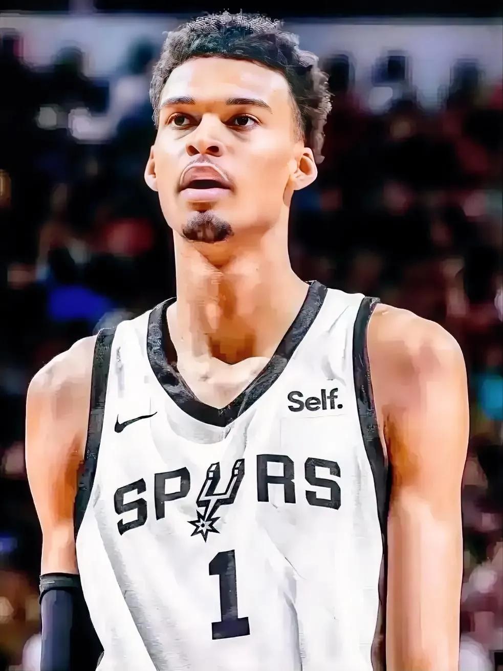 NBA现役真正的非卖品仅有以下10位，38岁的勒布朗-詹姆斯只能靠边站！

1、