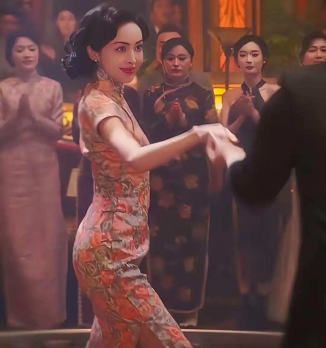美是底色，入戏仍有距离——评古力娜扎饰演金宝。

很多观众看《醒来》里的金宝，会
