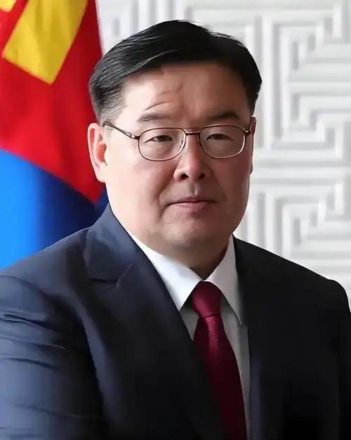 不能等，蒙古国总理赞丹沙塔尔辞职了，说白了就是蒙古国亲华派和亲西方派的斗争开始公