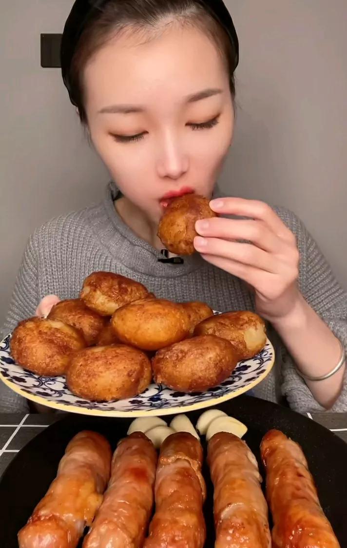 香脆美味滋味浓，口齿留香意难挡。#分享美食轶事# #多味香甜可口# #外面又酥又