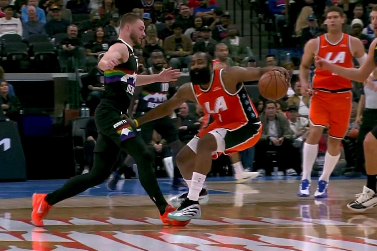 快船6连败走起！3点真实感受：

1：船三崩，最近输的比赛基本都是第三节崩盘，上