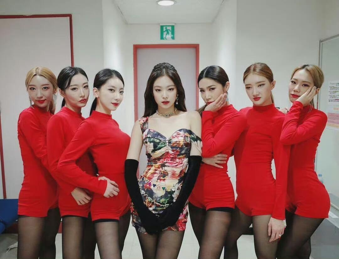 伟大的solo时期 🌹🌹jennie 